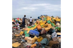 Image Plastic waste in Senegal.